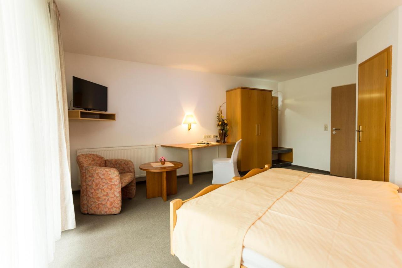 Schenkendobern Hotel Und Restaurant Karpfenschaenke מראה חיצוני תמונה